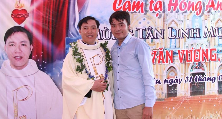 Thánh lễ mở tay cha Phêrô Vũ Văn Vượng, CSC