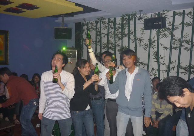 Hình Ảnh buổi tất niên ngày 26/12/2009 tại nhà hàng Phù Đổng
