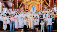 “Chúa ban ân phúc và xót thương những ai Người đã tuyển chọn” Thánh lễ mở tay Cha Giuse Phạm Văn Ninh